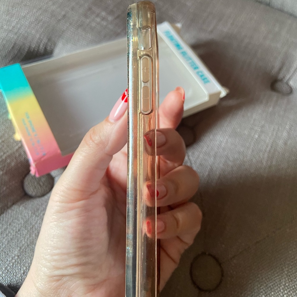 iPhone Floating Glitter Case - Picture 9 of 12